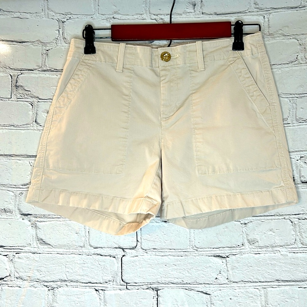 Lilly Pulitzer Beige Flat Front Shorts Size 4 Excellent Condition
